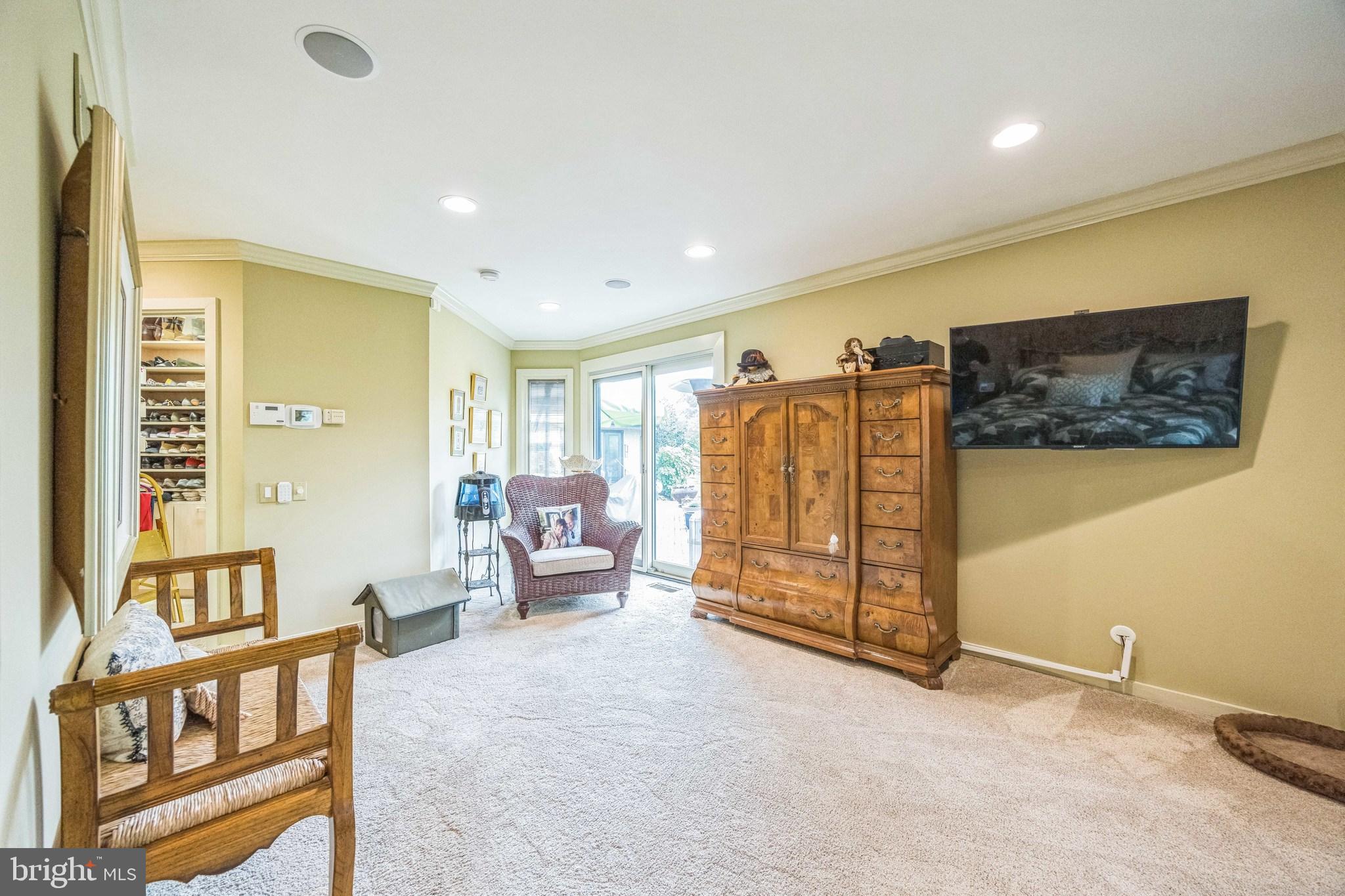 745 GERMANTOWN PIKE