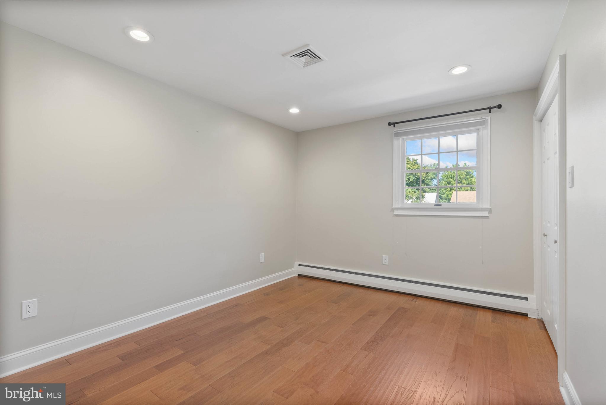 728 HOOVER ROAD