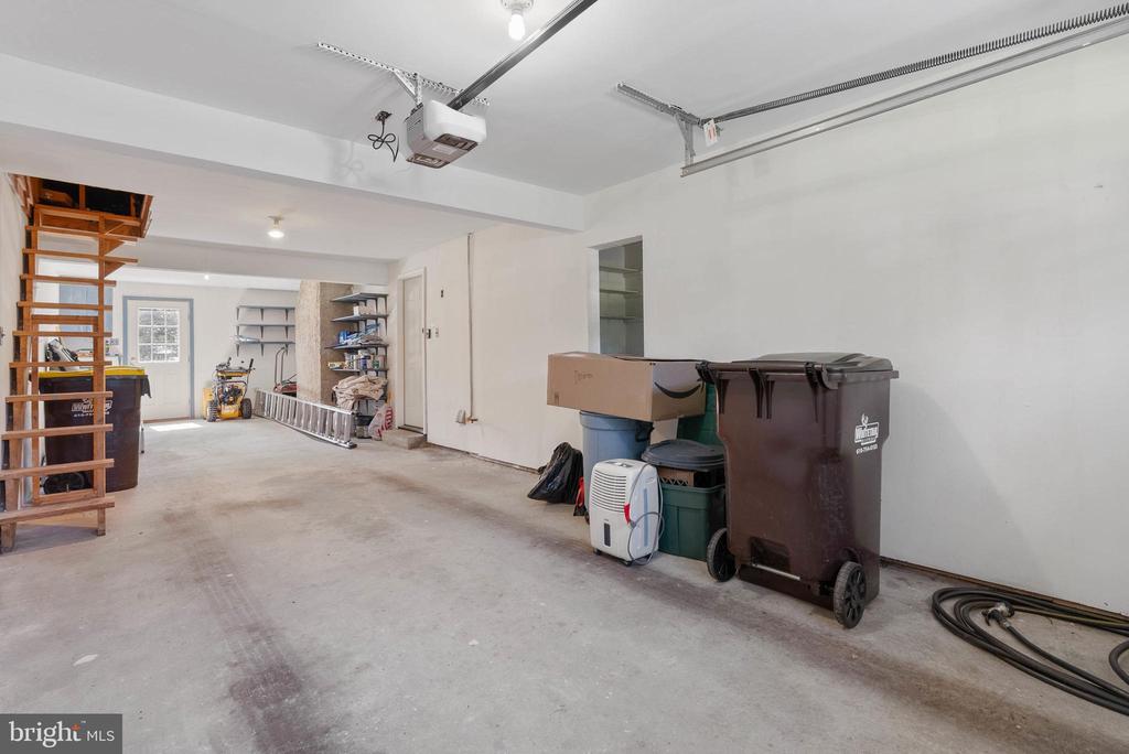 728 HOOVER ROAD