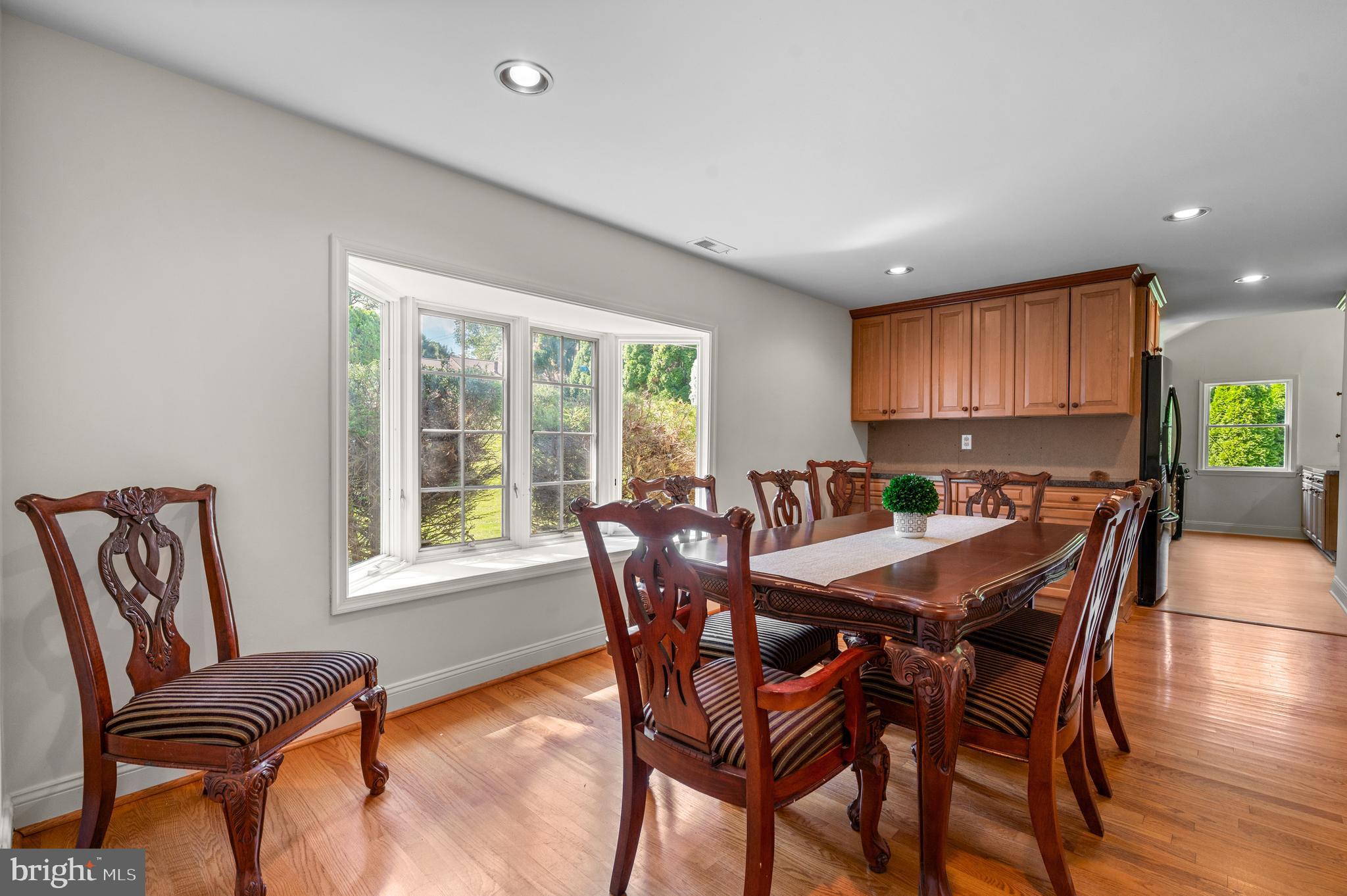 1140 GREEN TREE LANE