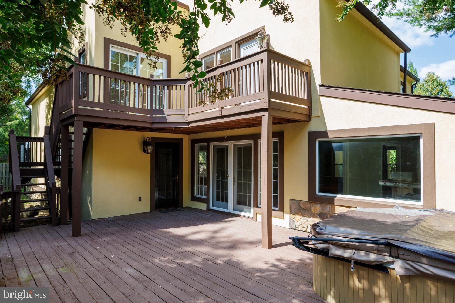 610 ARGYLE CIRCLE