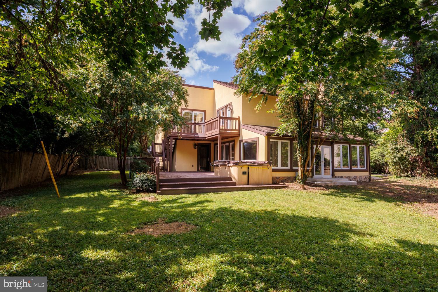610 ARGYLE CIRCLE