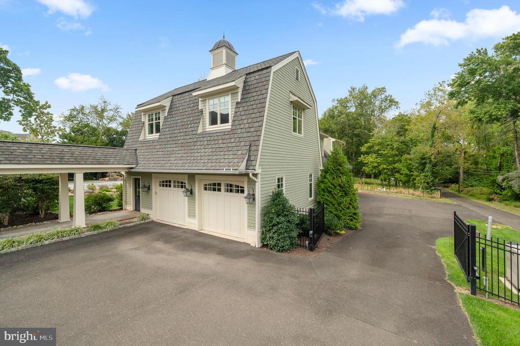 809 BRUSHTOWN ROAD