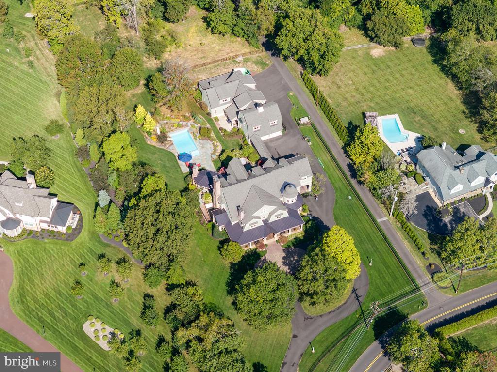 809 BRUSHTOWN ROAD