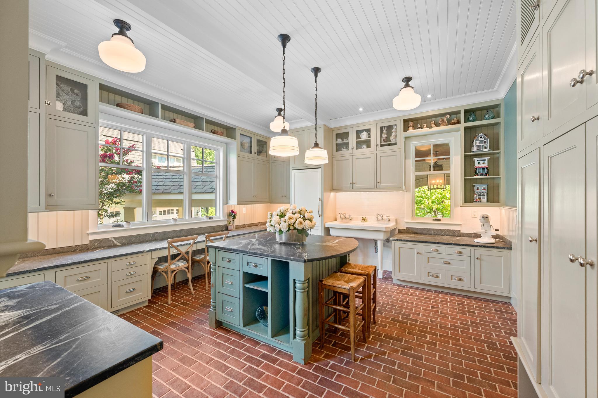 809 BRUSHTOWN ROAD