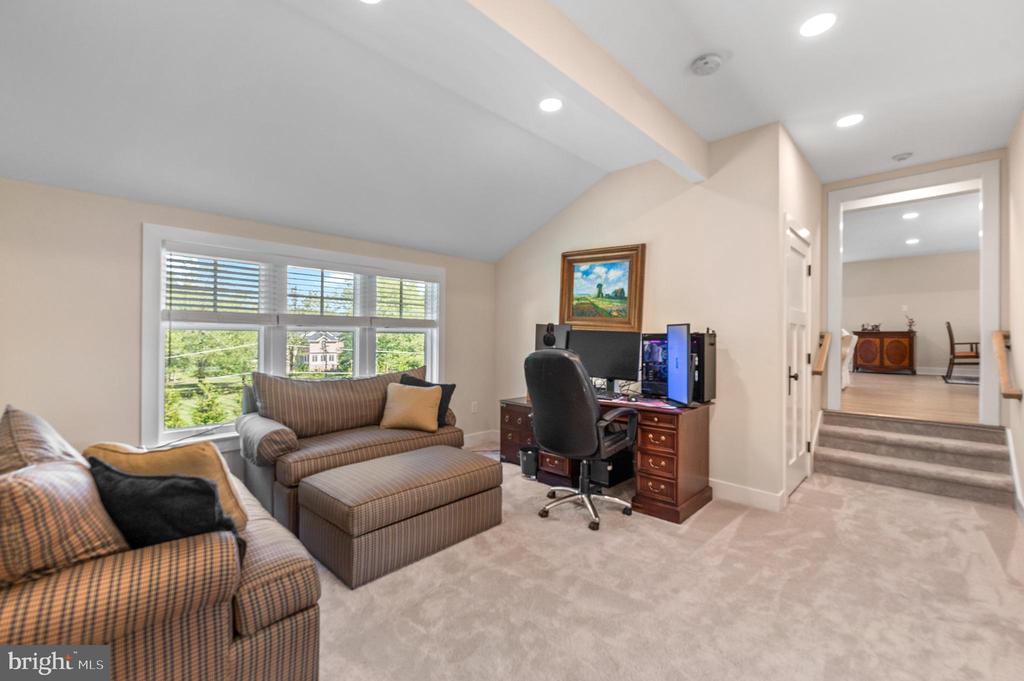 809 BRUSHTOWN ROAD