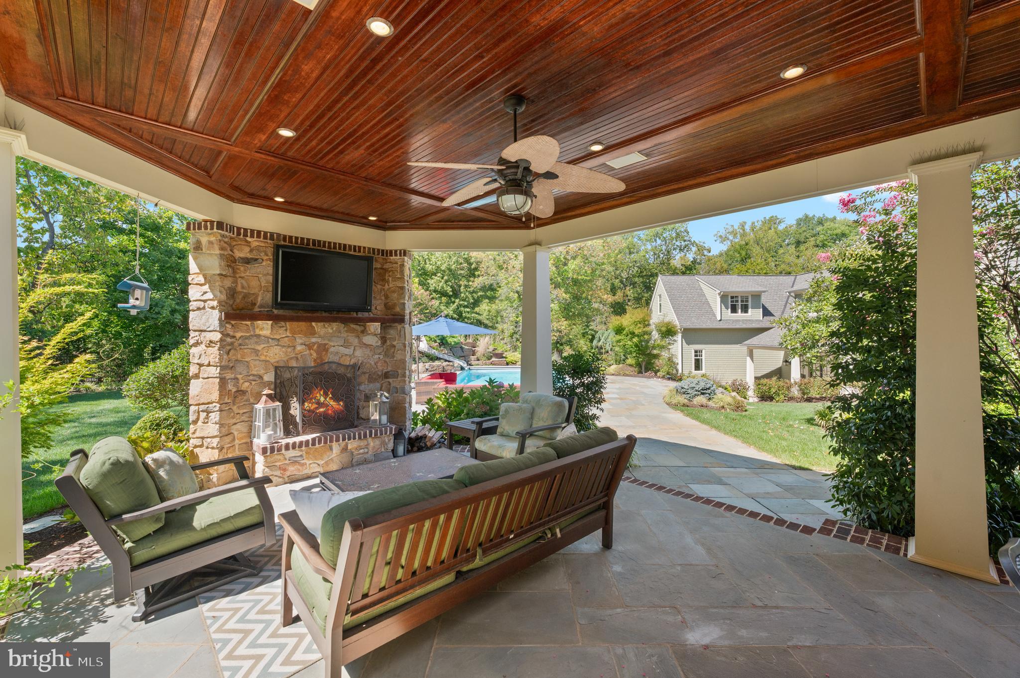 809 BRUSHTOWN ROAD