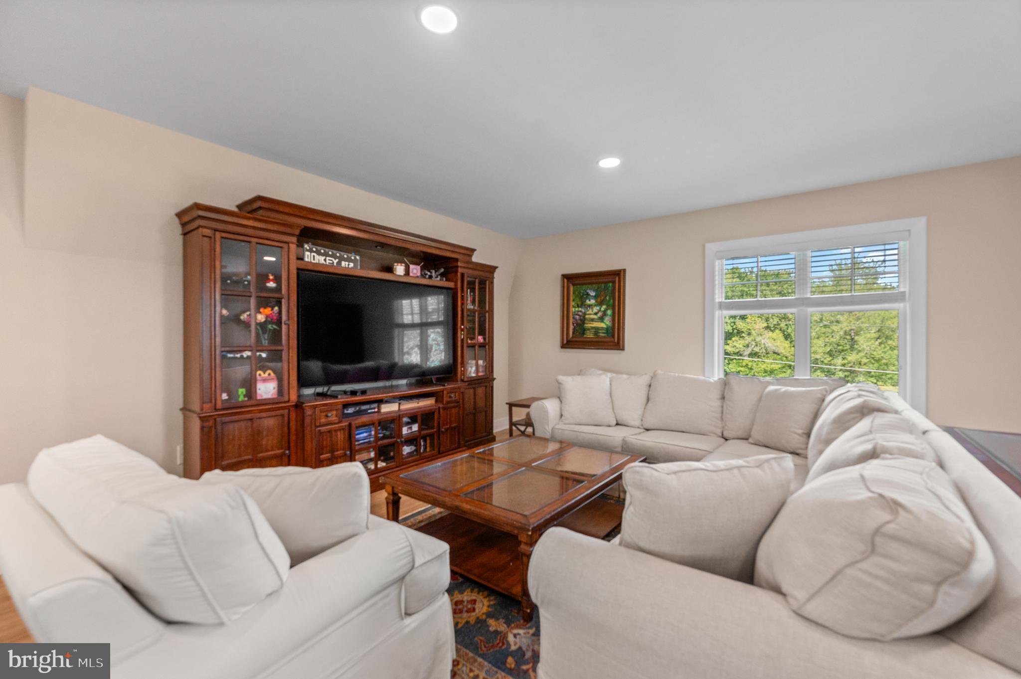 809 BRUSHTOWN ROAD
