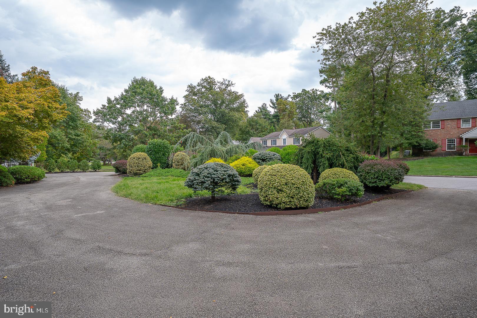 4103 LAUREL DRIVE