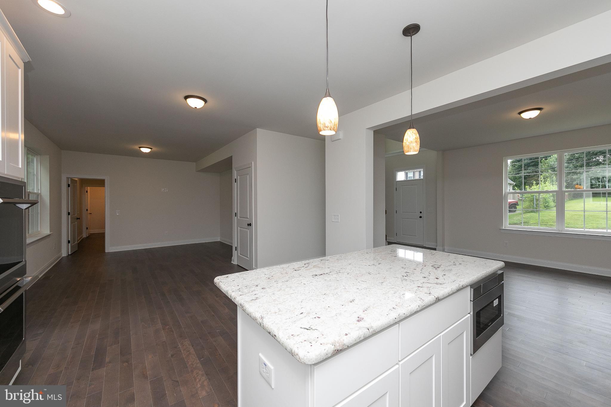 440 E 9TH AVENUE LOT 1