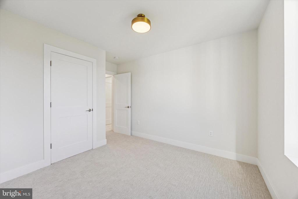 135 W 1ST AVENUE