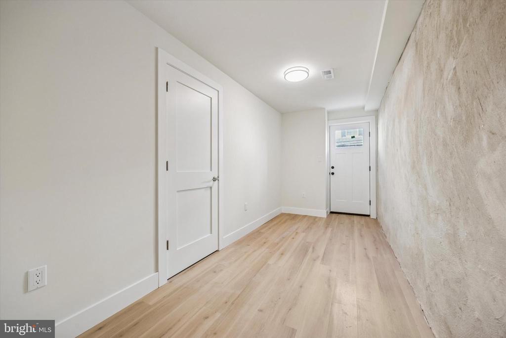 135 W 1ST AVENUE
