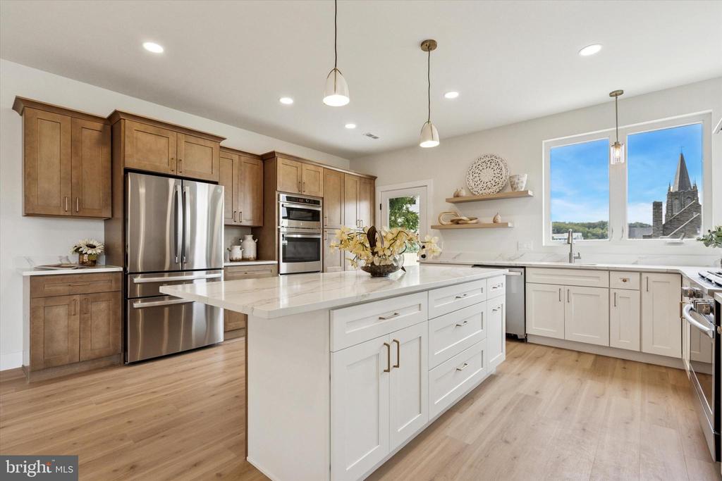 135 W 1ST AVENUE