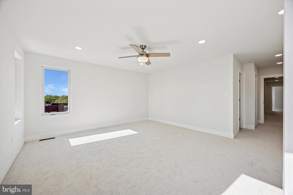 135 W 1ST AVENUE