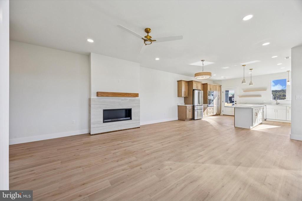 135 W 1ST AVENUE