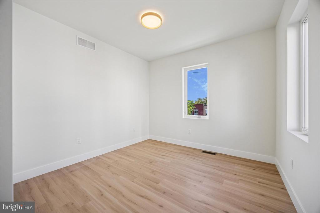 135 W 1ST AVENUE