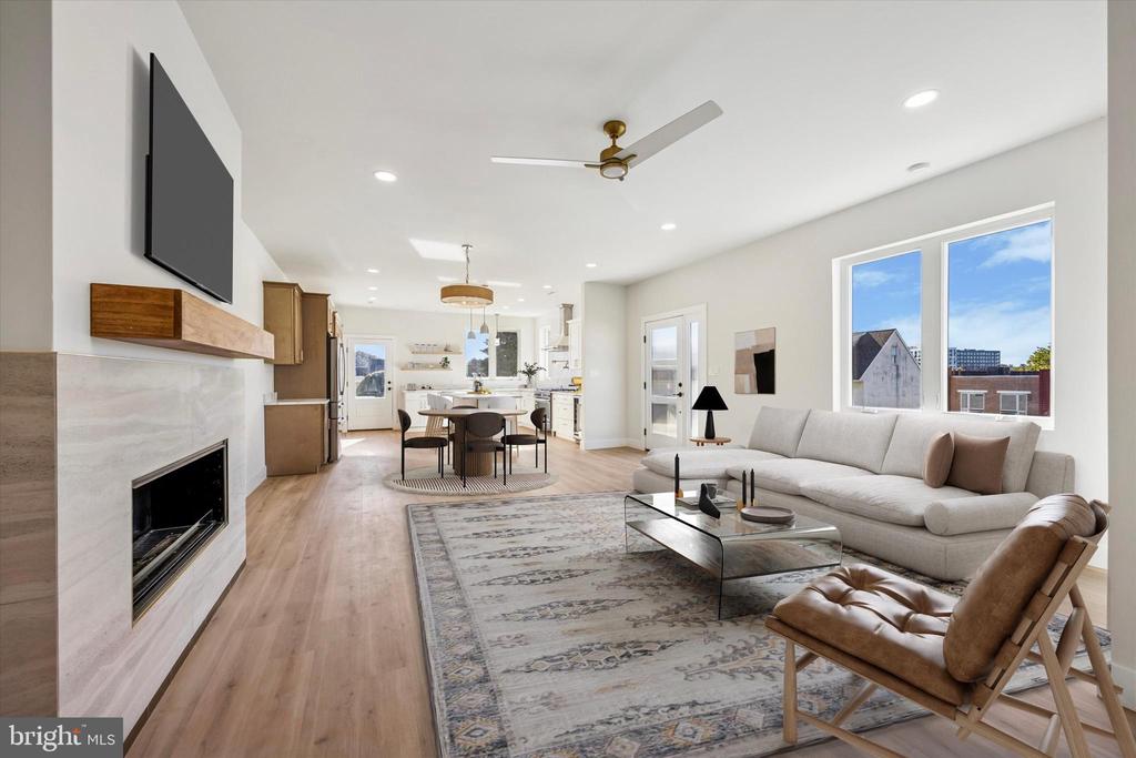 135 W 1ST AVENUE