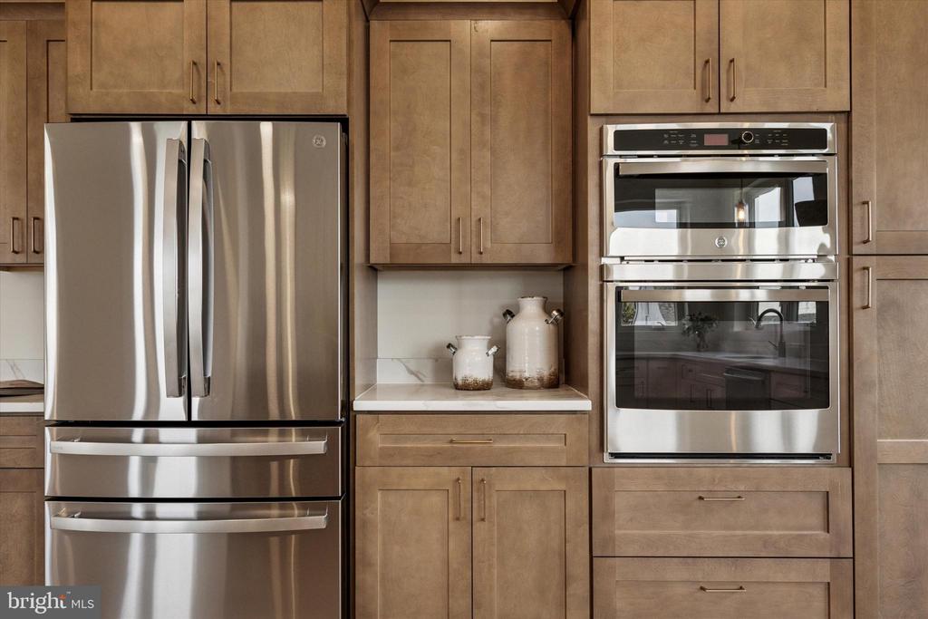 135 W 1ST AVENUE