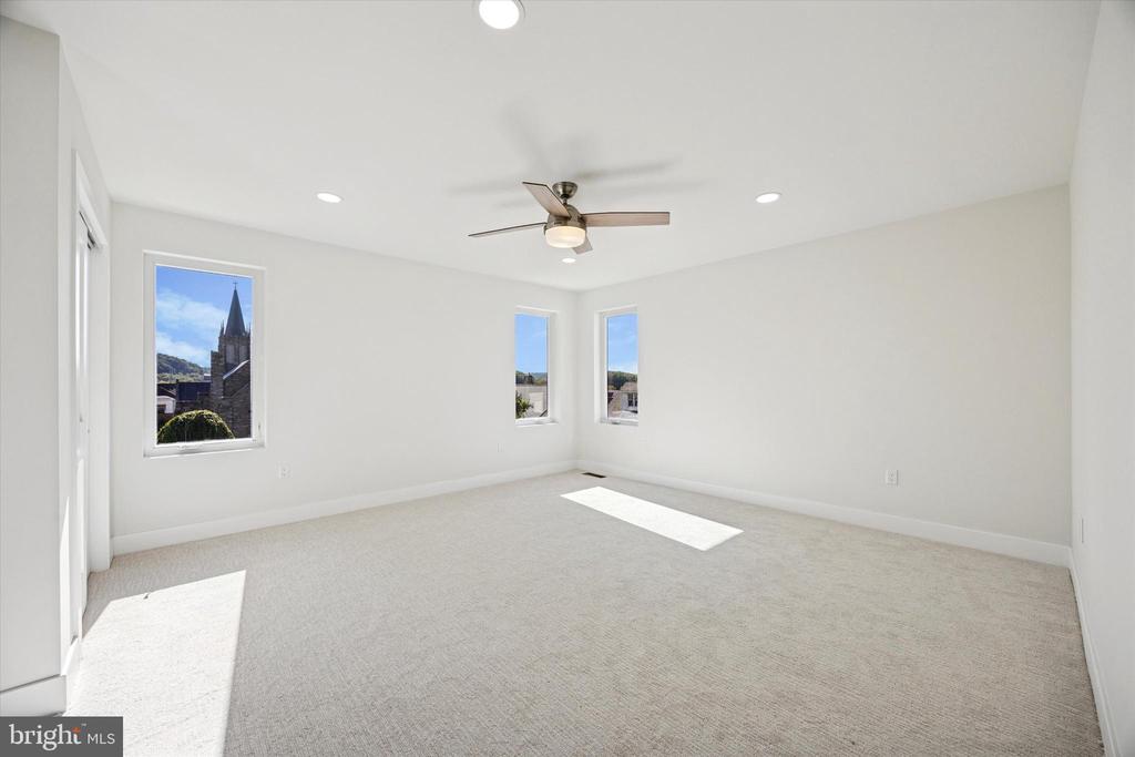 135 W 1ST AVENUE