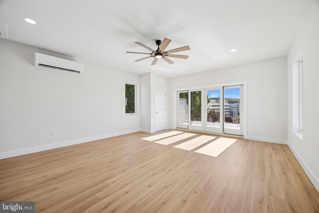 135 W 1ST AVENUE