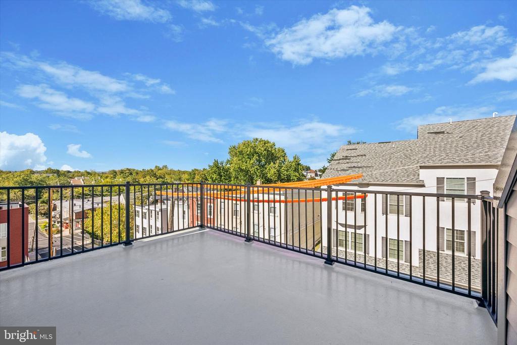 135 W 1ST AVENUE