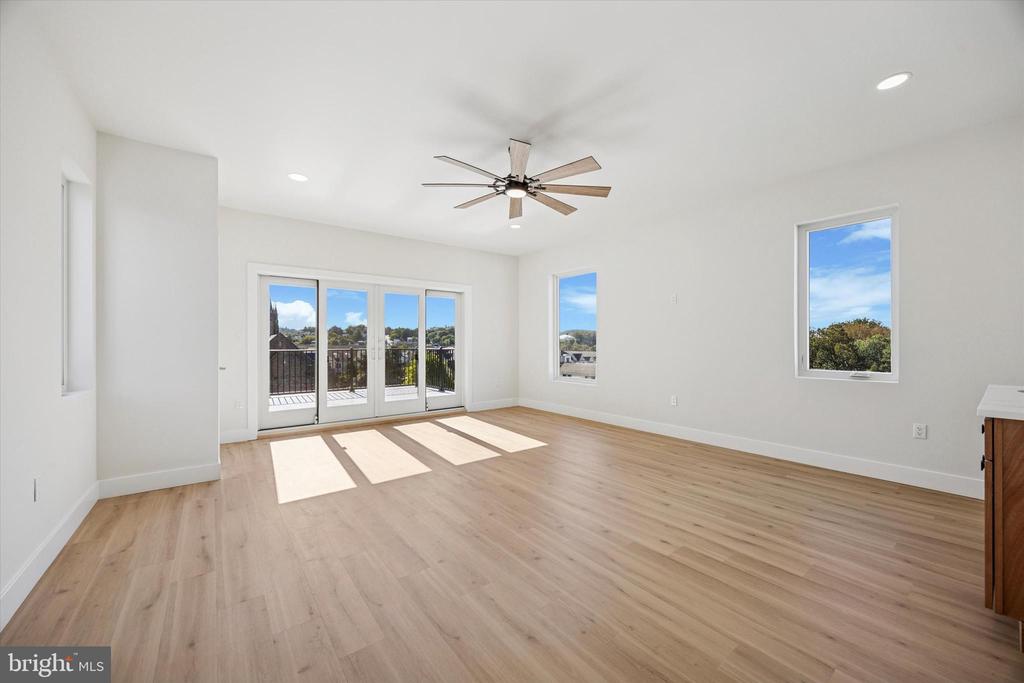 135 W 1ST AVENUE