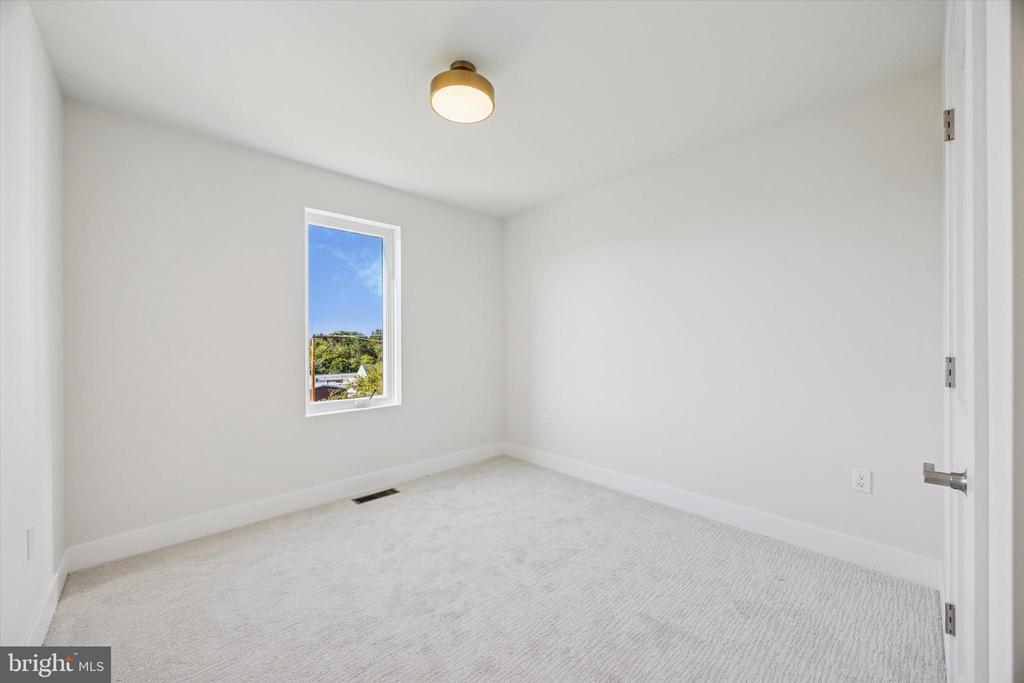 135 W 1ST AVENUE