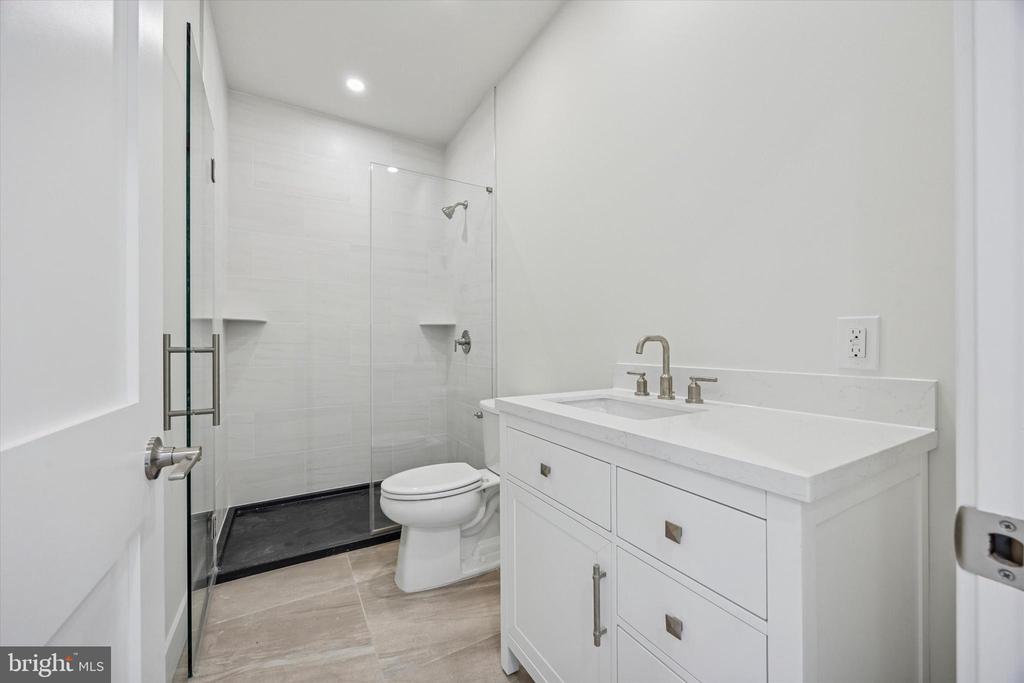 135 W 1ST AVENUE