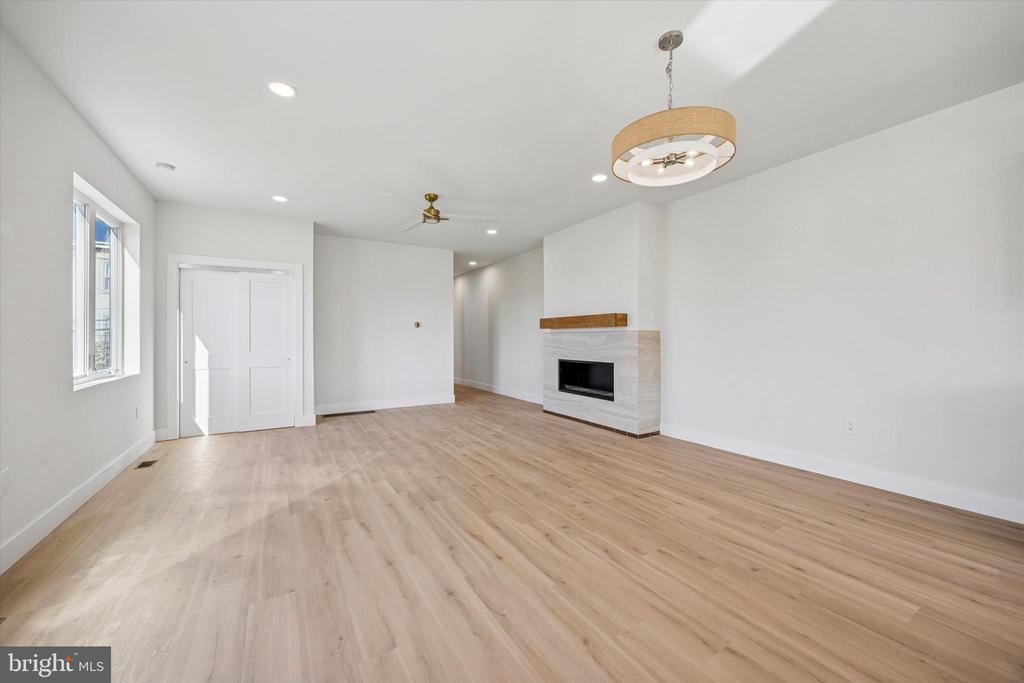 135 W 1ST AVENUE