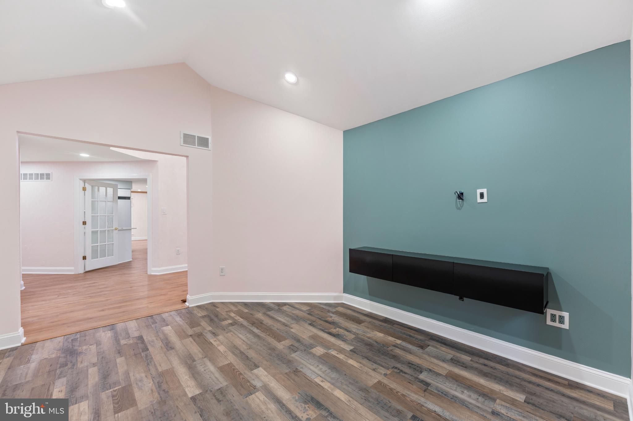 191 LINDEN DRIVE 191