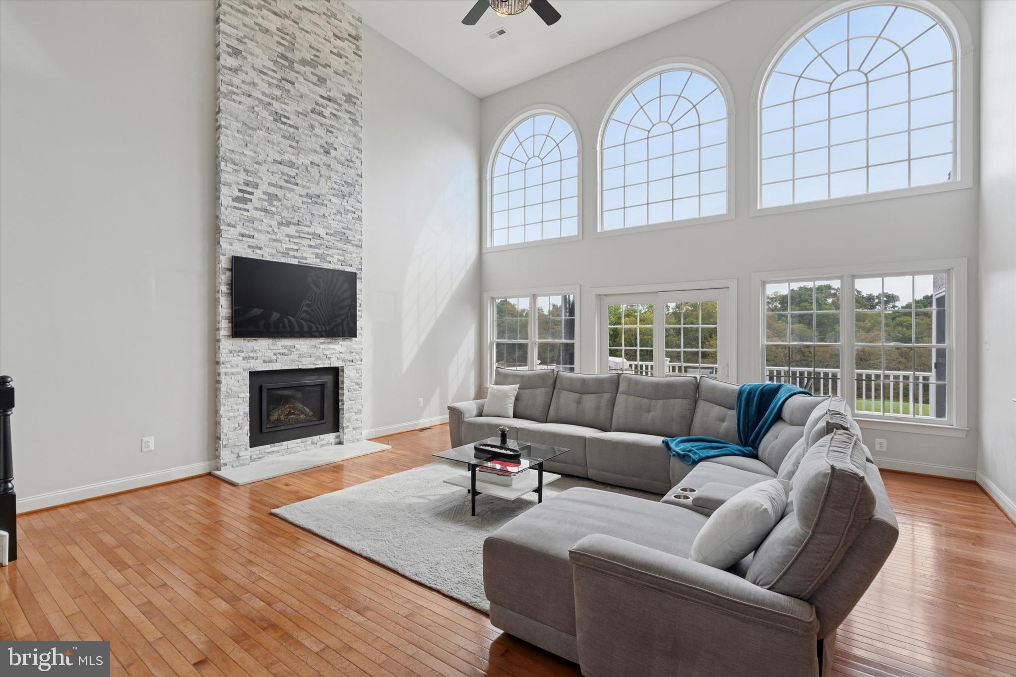 206 RIVERCREST DRIVE