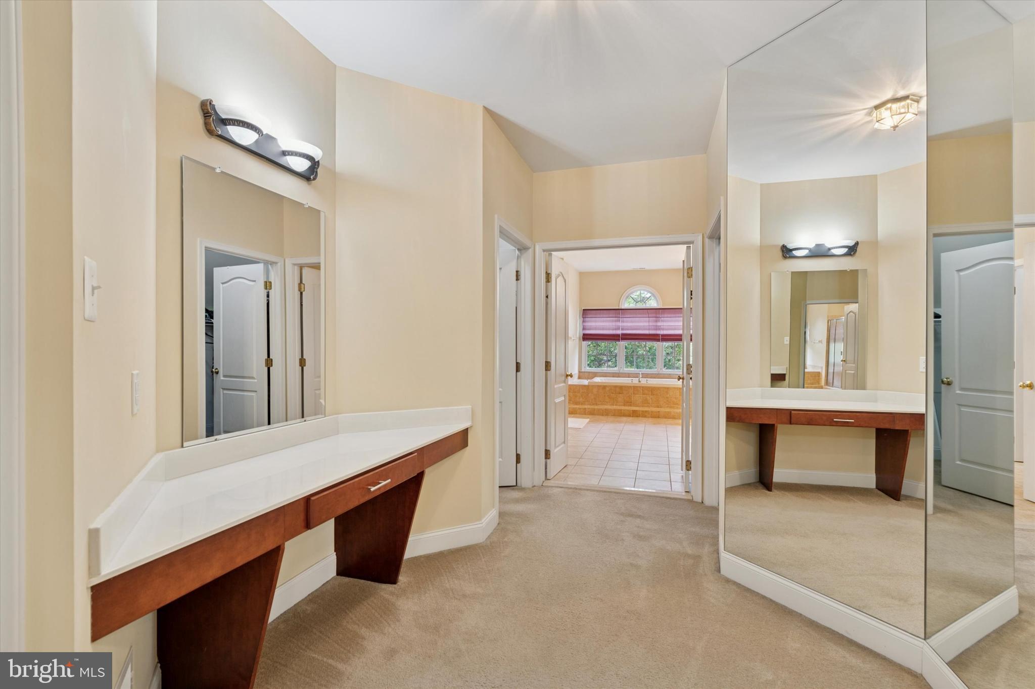 206 RIVERCREST DRIVE