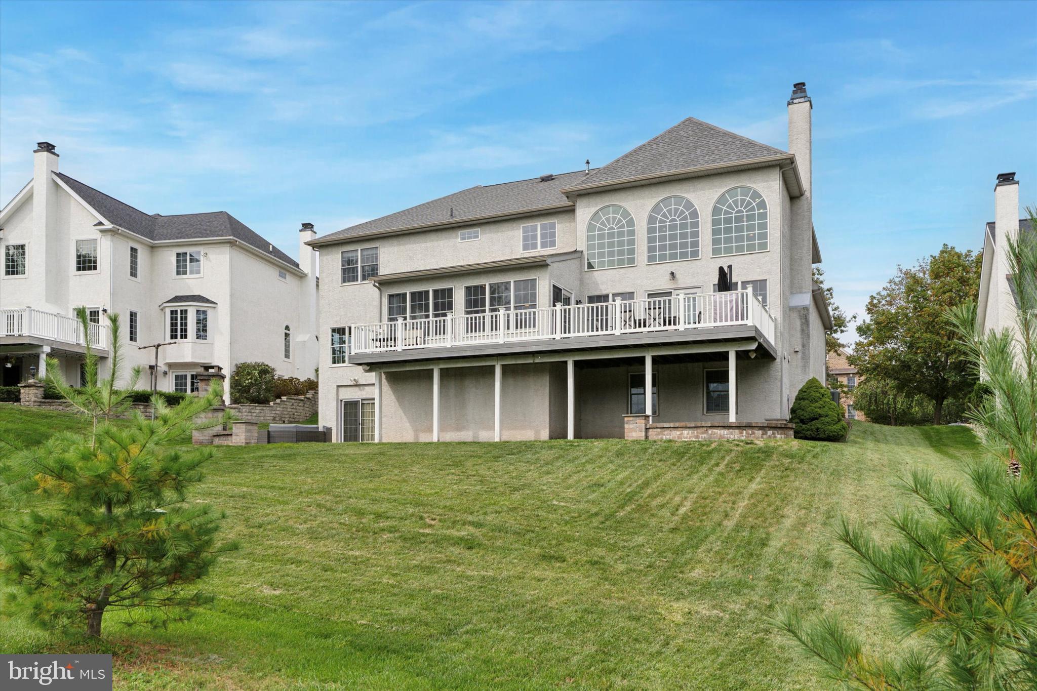 206 RIVERCREST DRIVE