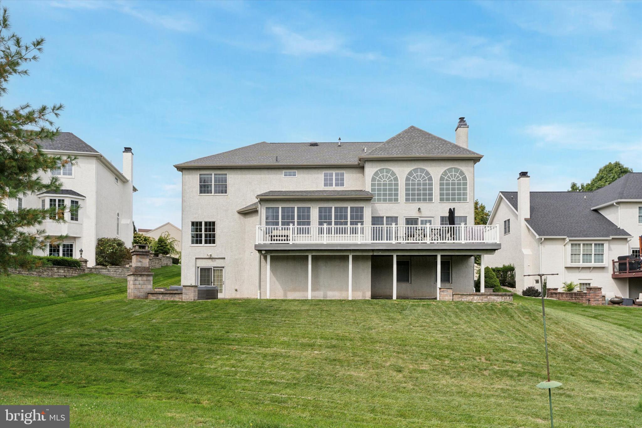 206 RIVERCREST DRIVE