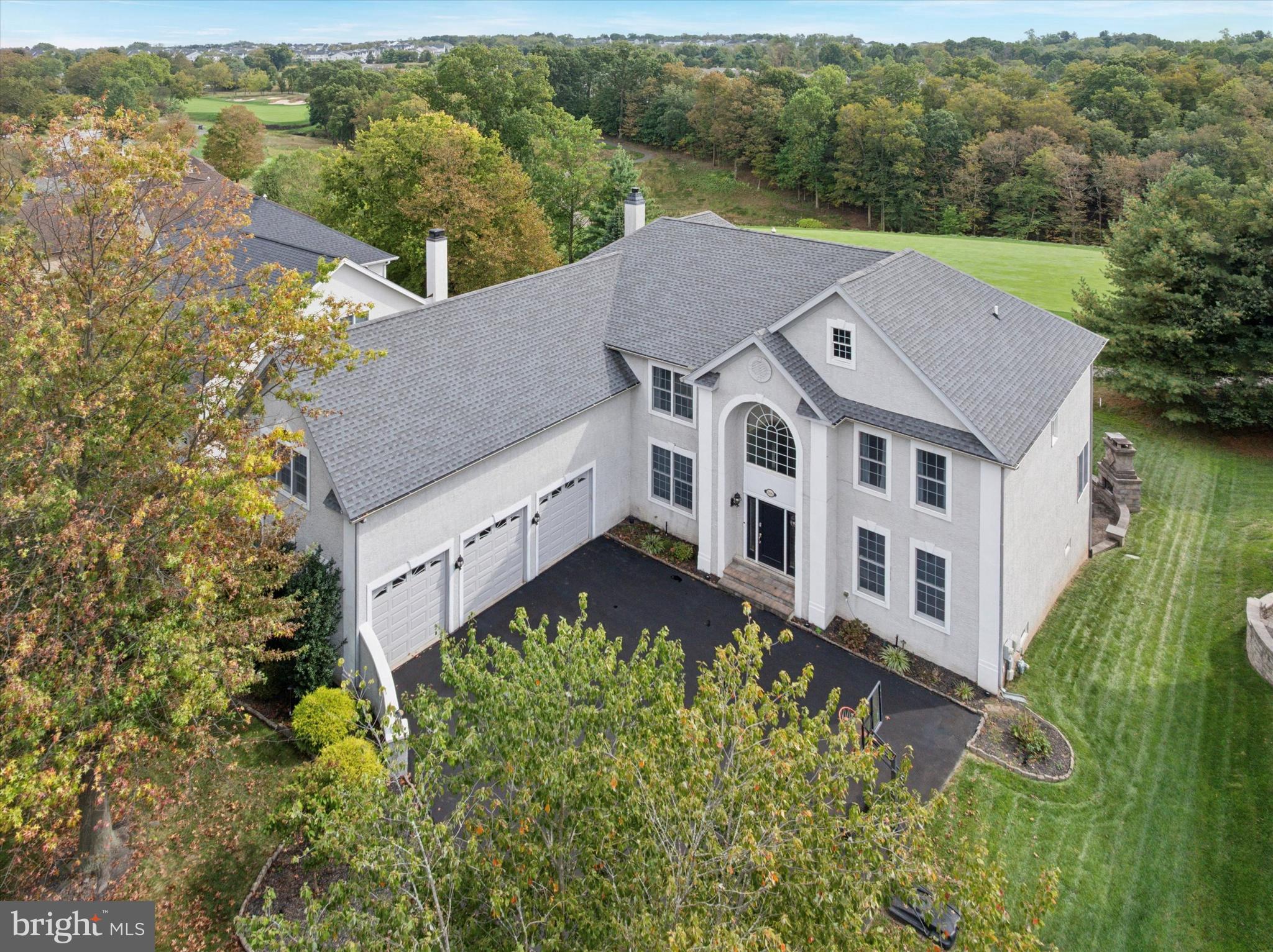 206 RIVERCREST DRIVE