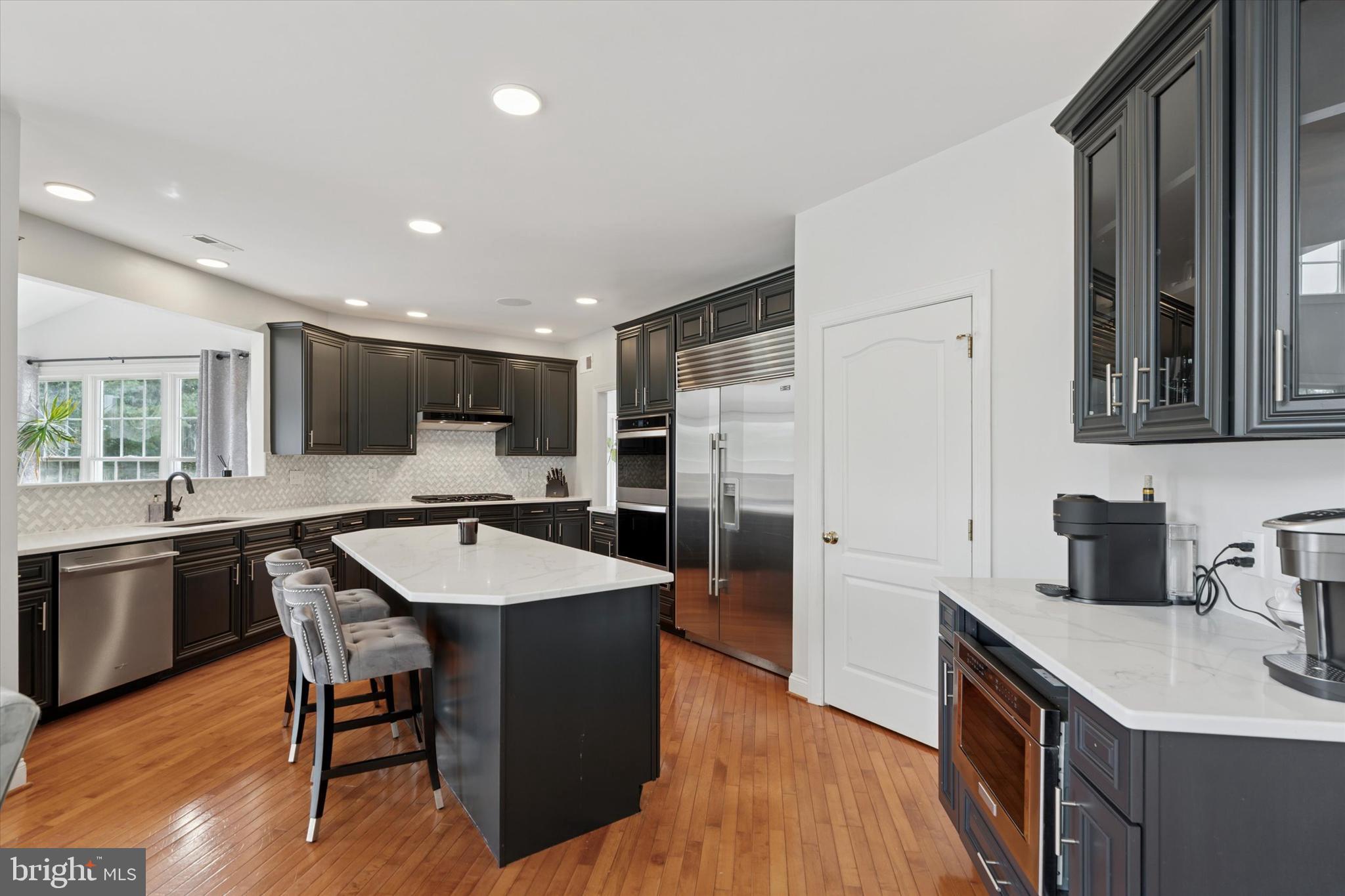 206 RIVERCREST DRIVE