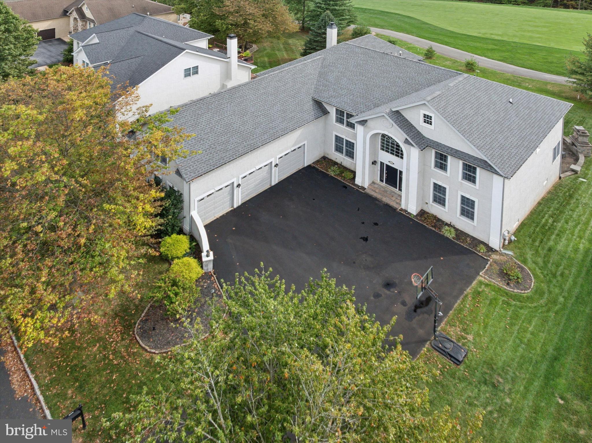 206 RIVERCREST DRIVE