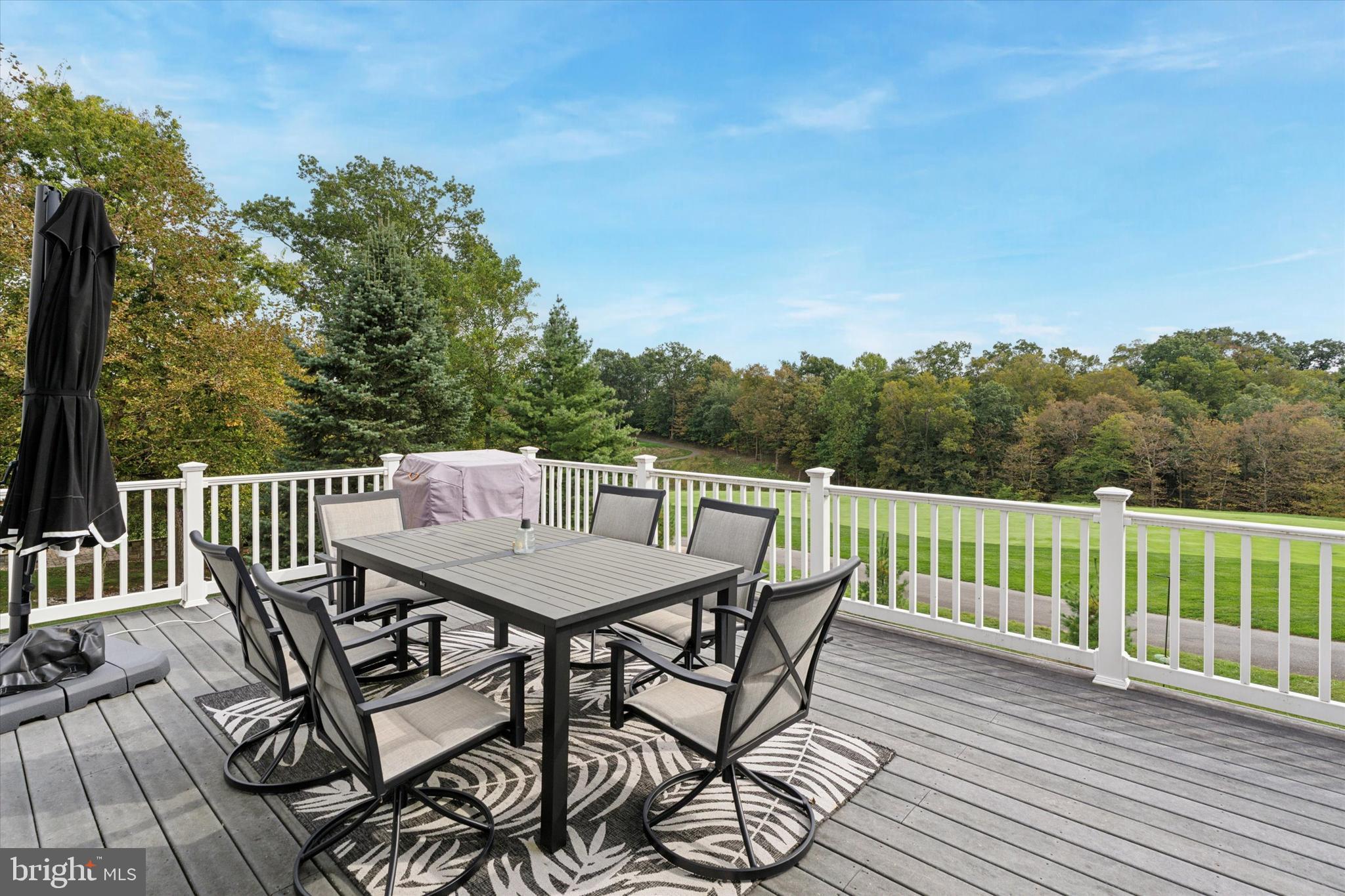 206 RIVERCREST DRIVE