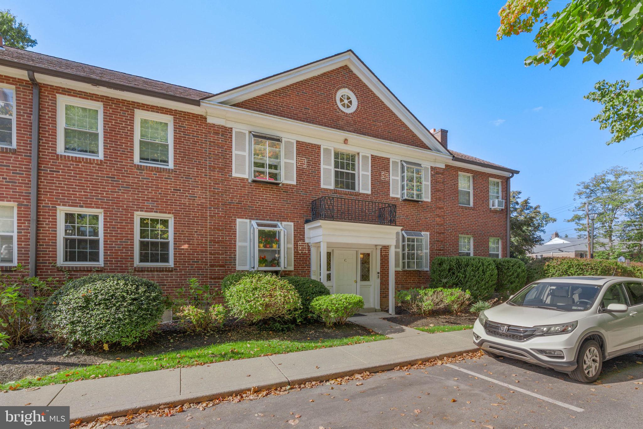 922 MONTGOMERY AVENUE C-2