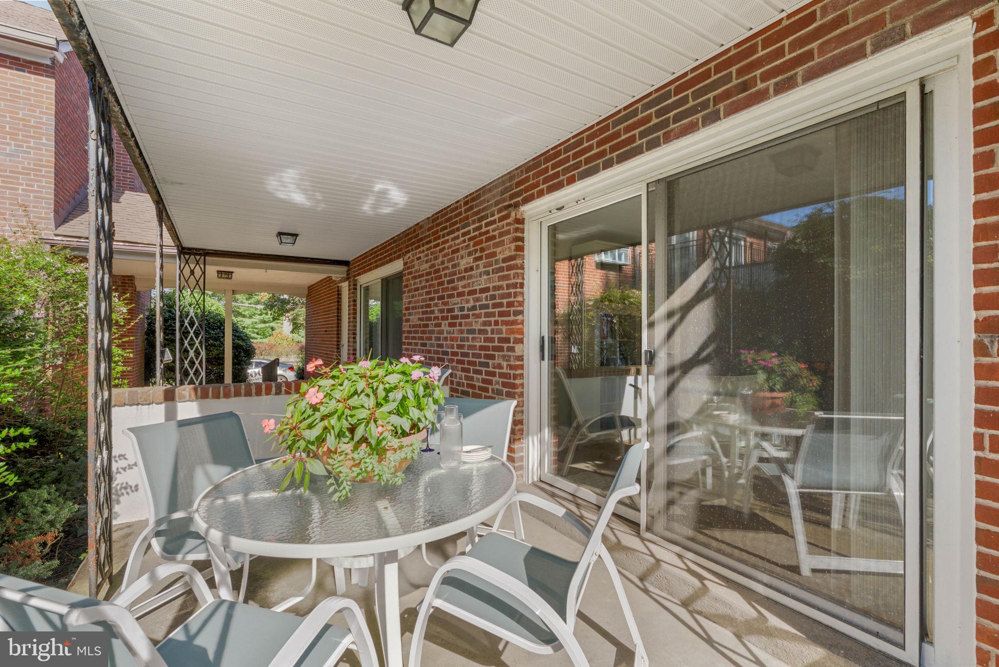 922 MONTGOMERY AVENUE C-2