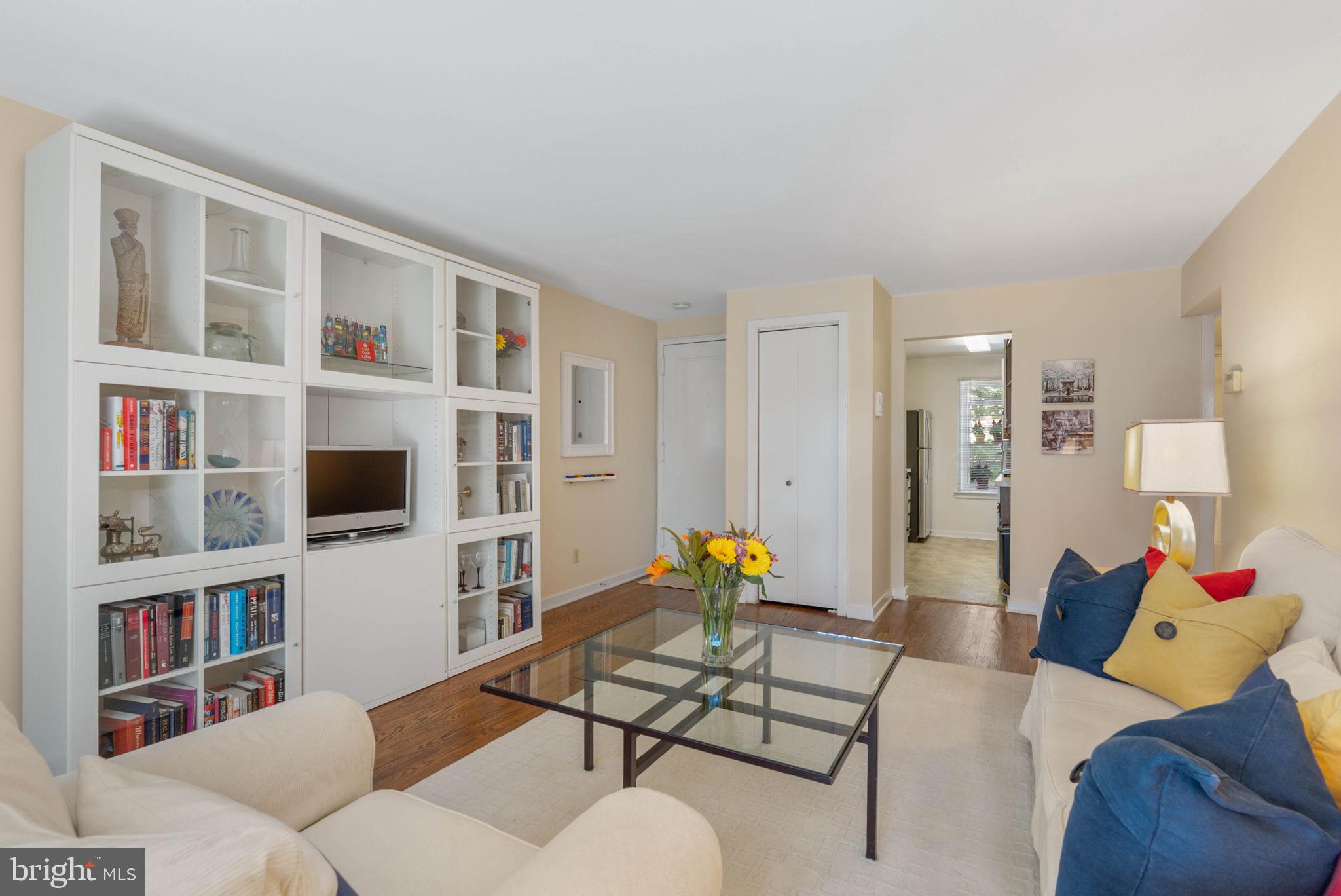 922 MONTGOMERY AVENUE C-2