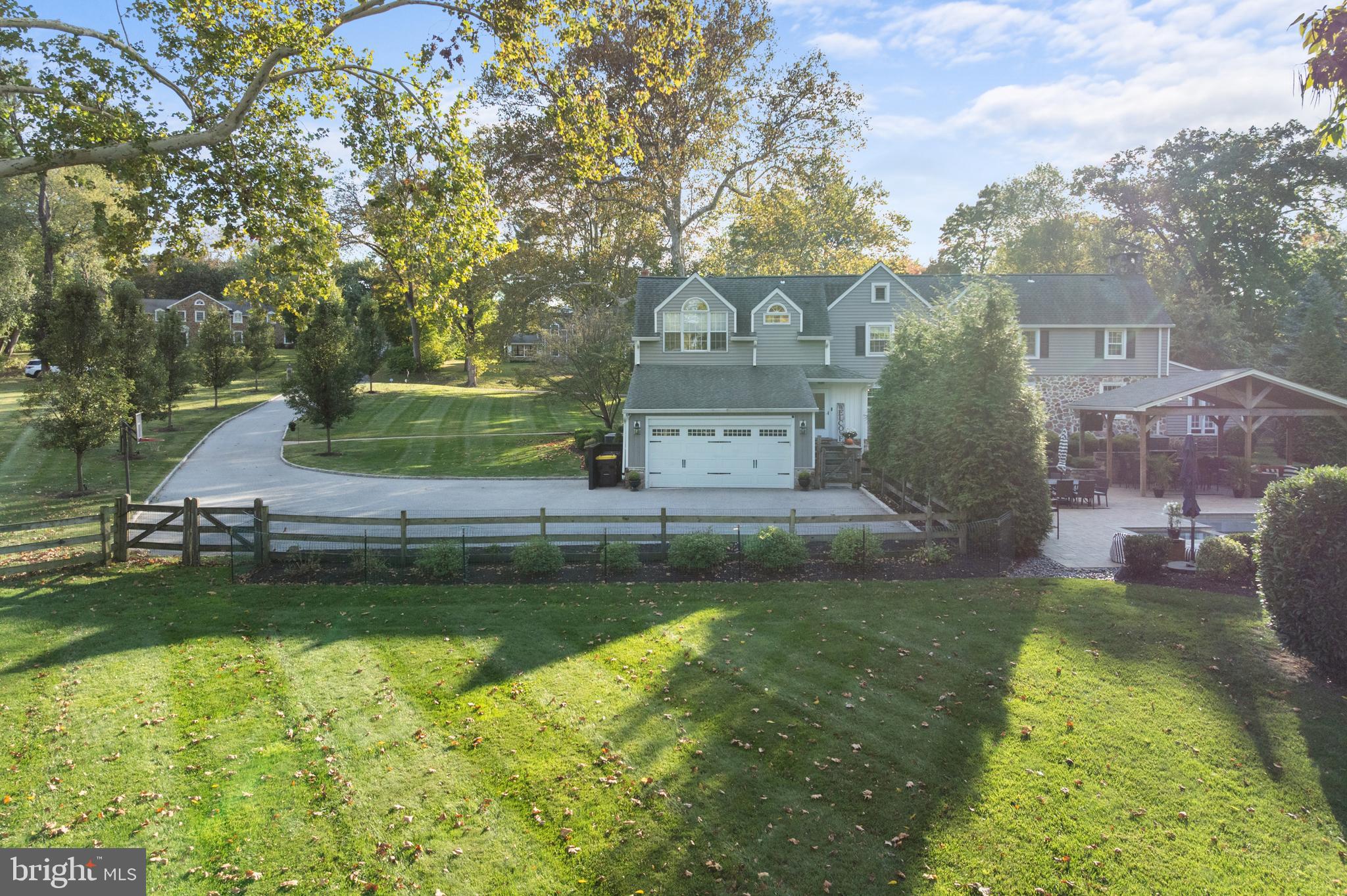 1141 LAFAYETTE ROAD