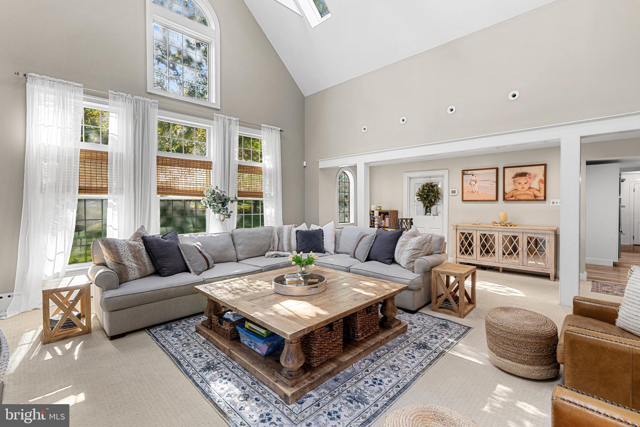 1141 LAFAYETTE ROAD