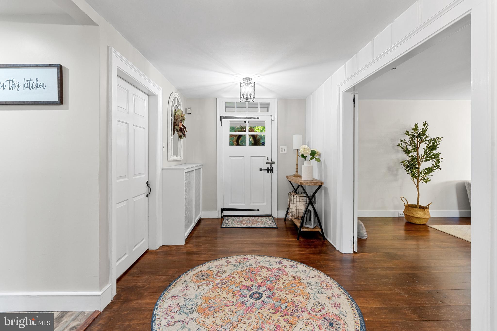 1141 LAFAYETTE ROAD