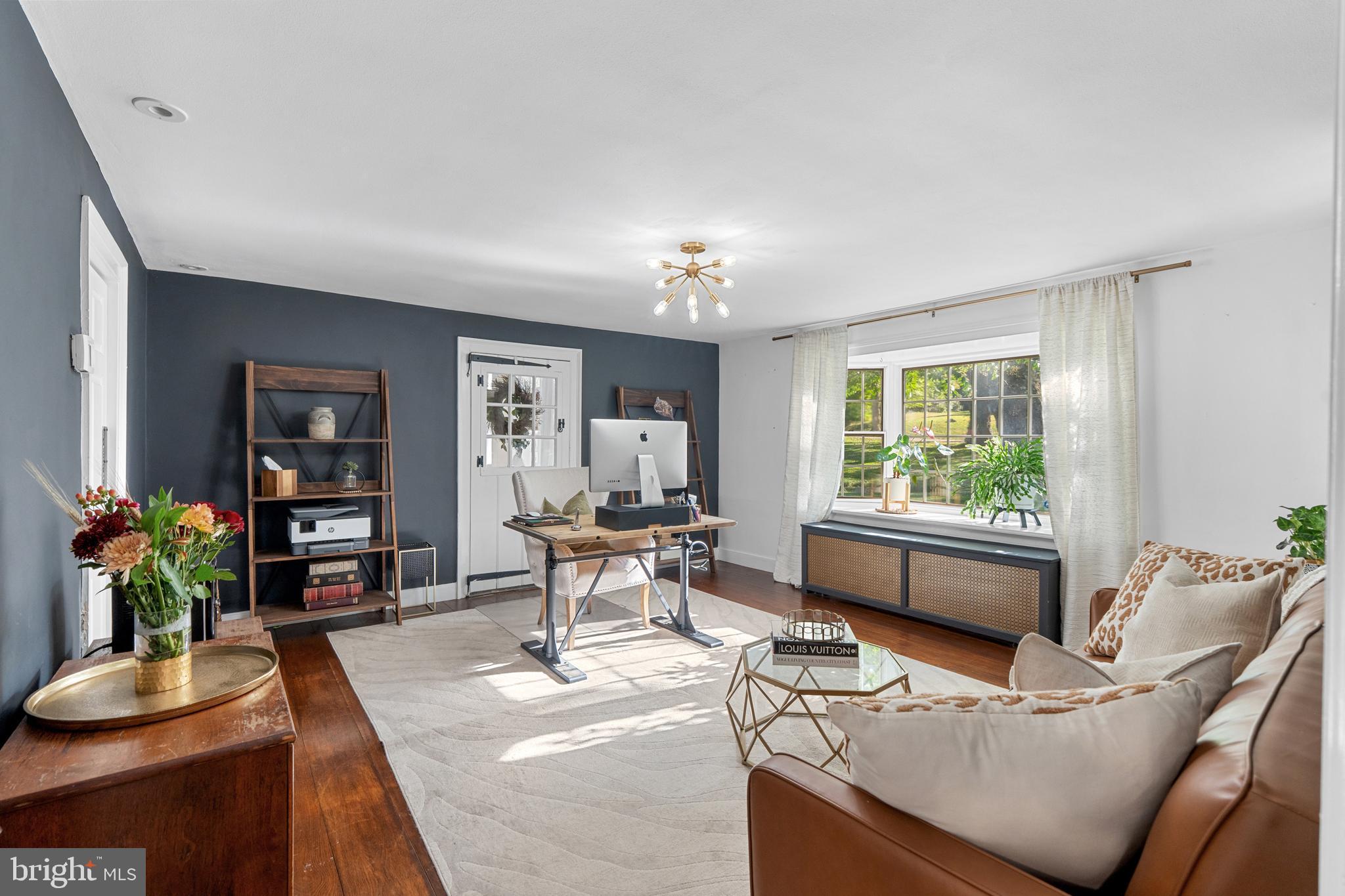 1141 LAFAYETTE ROAD