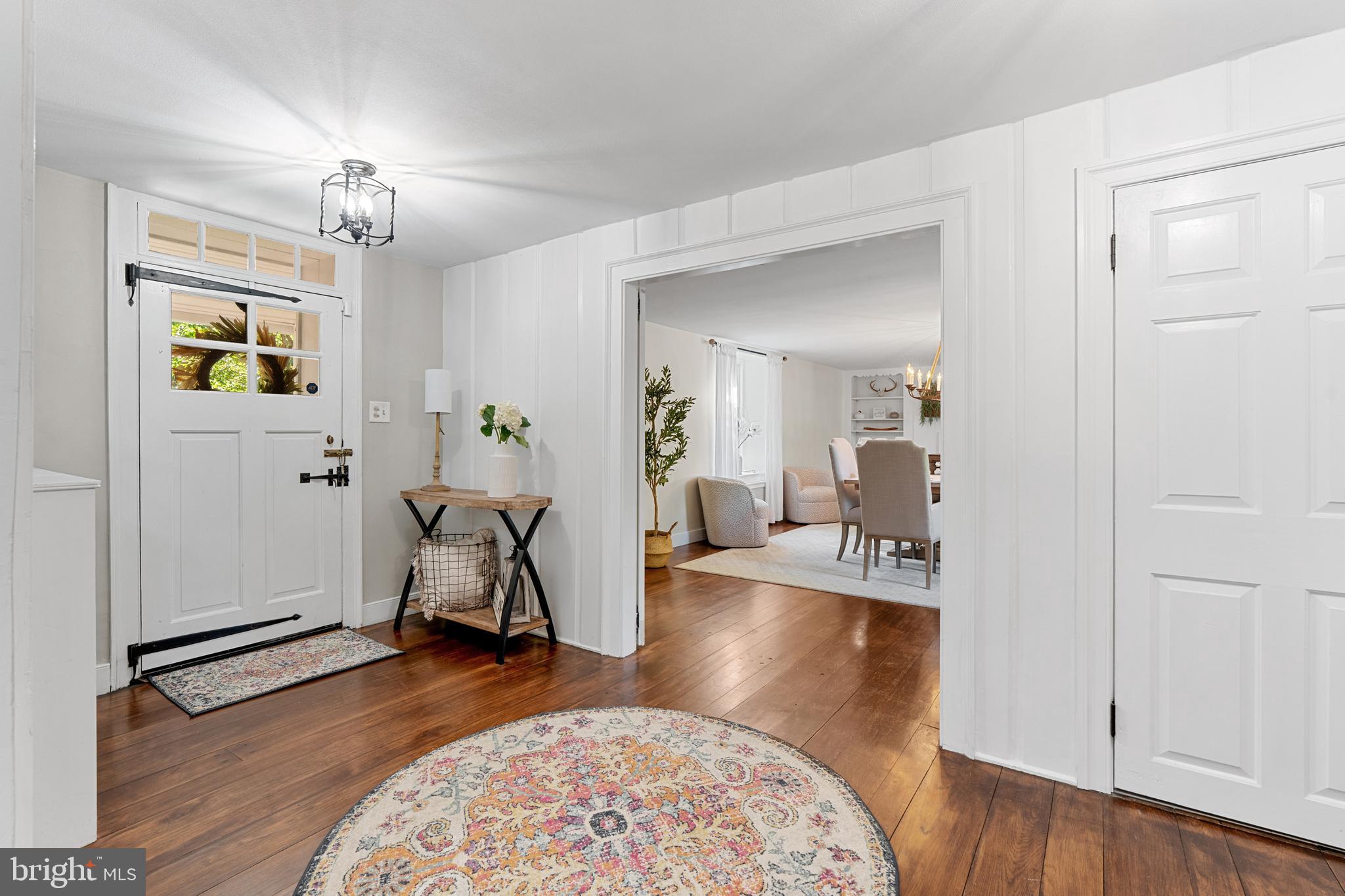 1141 LAFAYETTE ROAD
