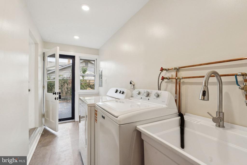 1234 REMINGTON ROAD
