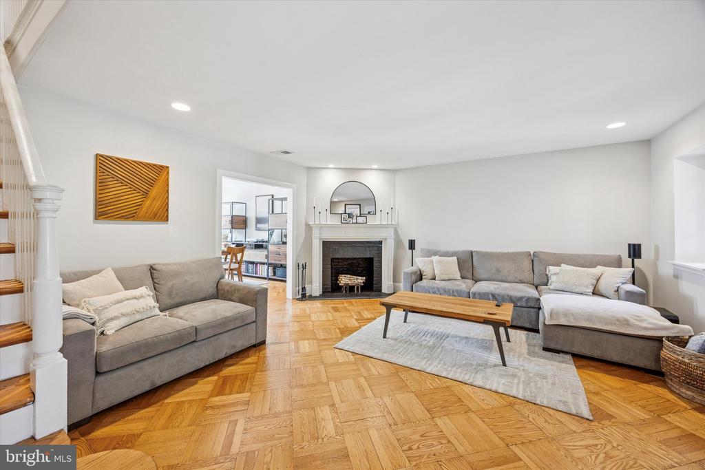 160 EDGEHILL ROAD