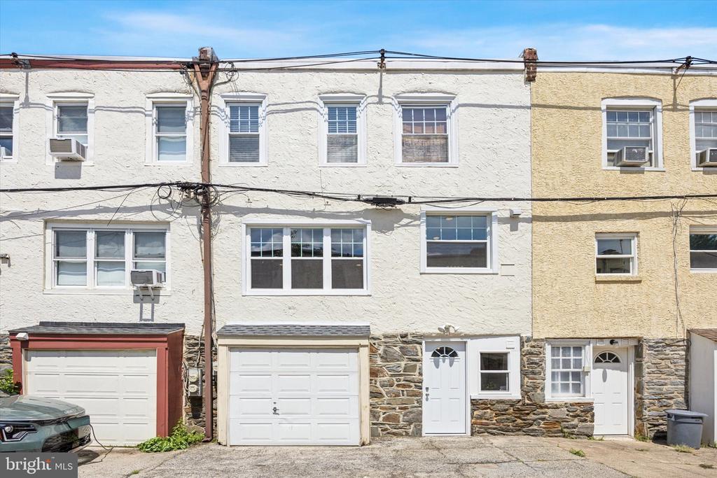 160 EDGEHILL ROAD