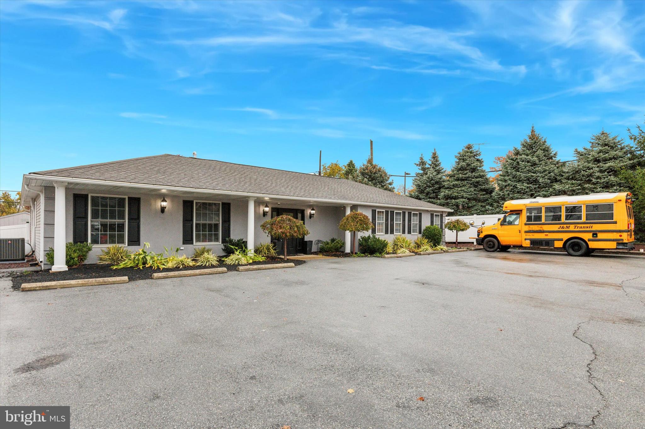 239 W GERMANTOWN PIKE